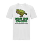 maglietta divertente bianca con disegno di un kakapo e scritta "SAVE THE KAKAPO (perchè ha già abbastanza problemi)"